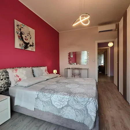 公寓 Casa Ra Con Posto Auto Medio *